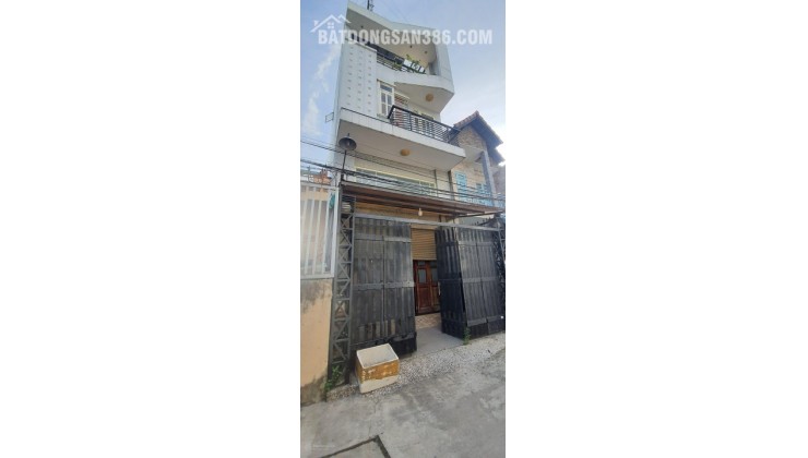 Cần tiền bán gấp căn nhà mặt phố cực phẩm tại đường Thọ Tháp